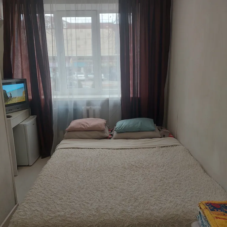 Квартира Уютная комната возле самого большого торгового центра в городе — аренда посуточно в Пятигорск