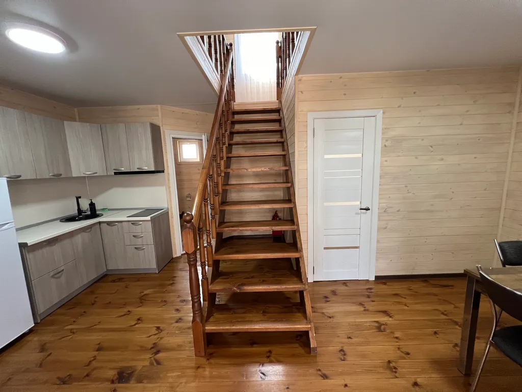 Коттедж с тёплым бассейном