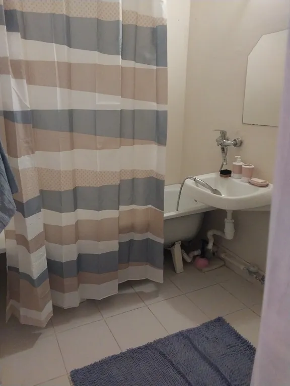 2-комнатная квартира с изолированными комнатами, уютная, большая