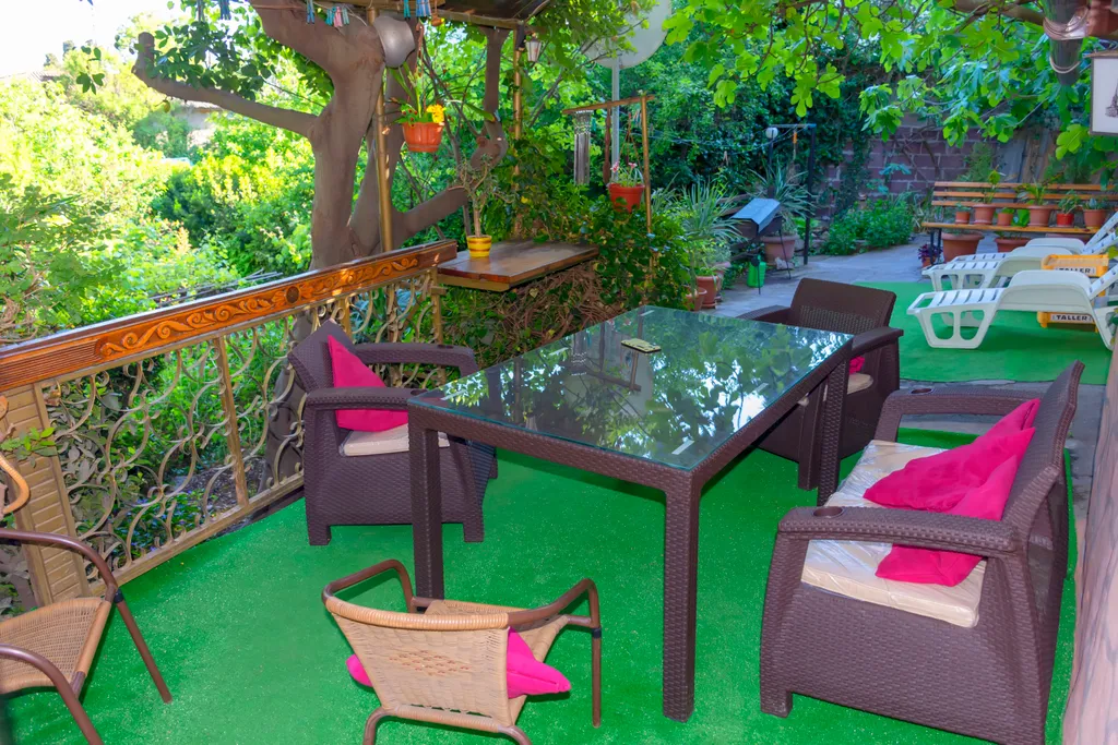 Коттедж Дом с персональным двором, садом и зоной отдыха — аренда посуточно в Гаспра