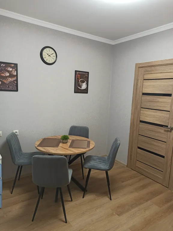 Уютная квартира со свежим ремонтом в спальном районе недалеко от центра