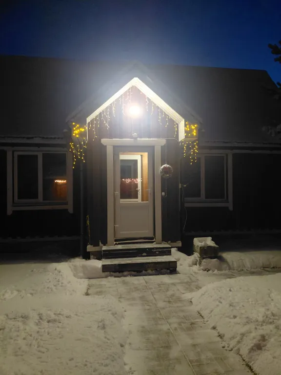 Коттедж Компания — аренда посуточно в при железнодорожной станции Лосево