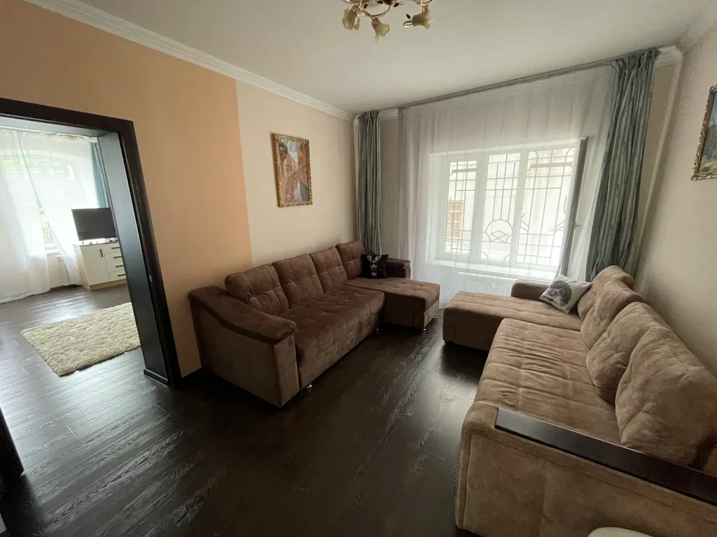 Уютная 2-я квартира в гостевом доме в самом центре