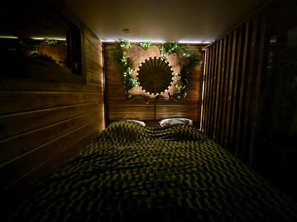 Дом Шилтон Виладж с бассейном, баней и джакузи