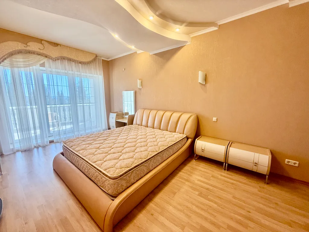 Вилла на берегу моря