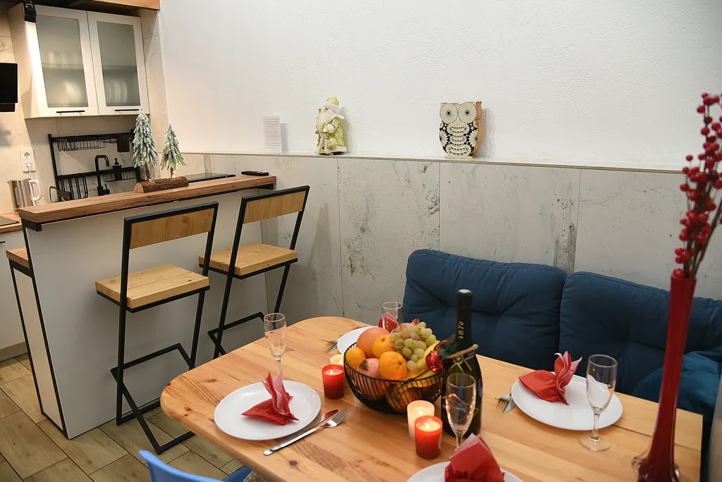 Комфортный двухуровневый апартамент в элитном комплексе Колизей