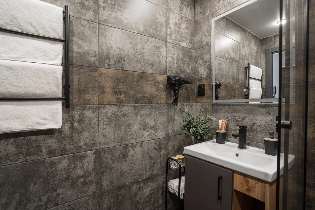 Красивая двухкомнатная квартира формата Евро рядом с набережной пруда