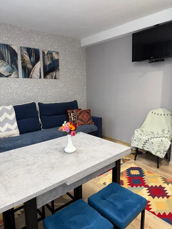 Атмосферная квартира у живописного пруда