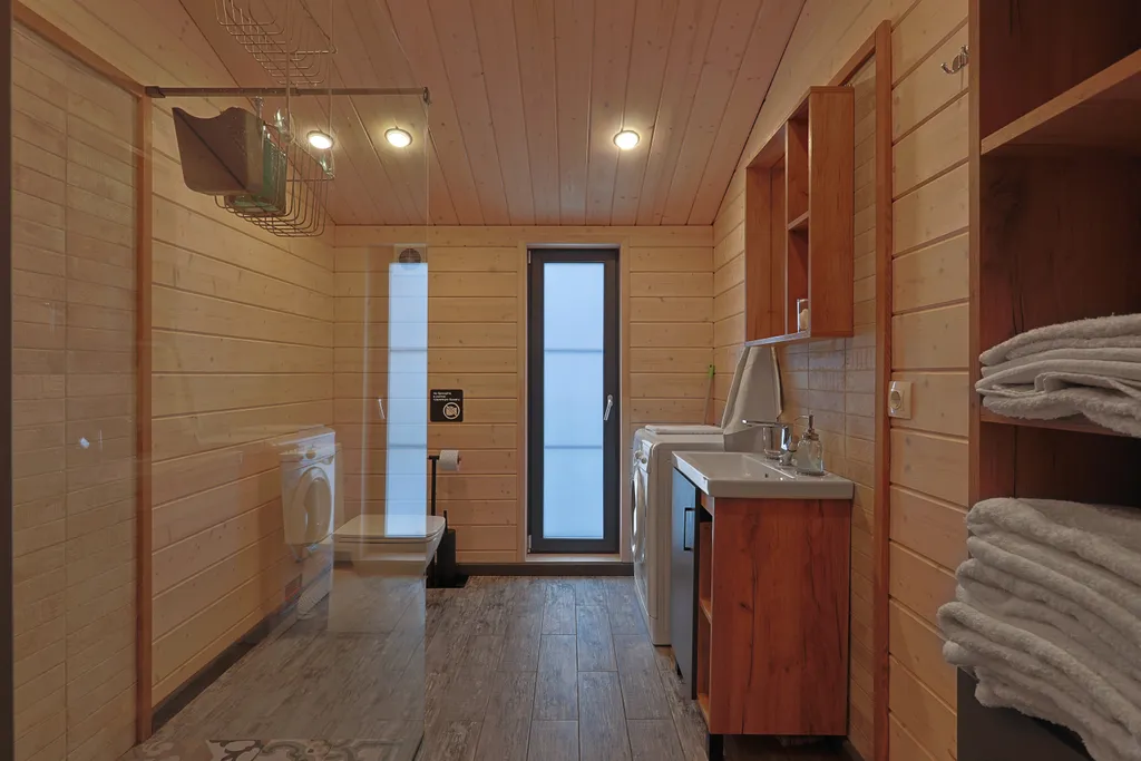 Коттедж с панорамными окнами Куско на Истринском водохранилище