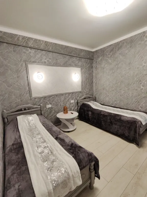 Уютная двухкомнатная квартира с отдельным входом в центре района