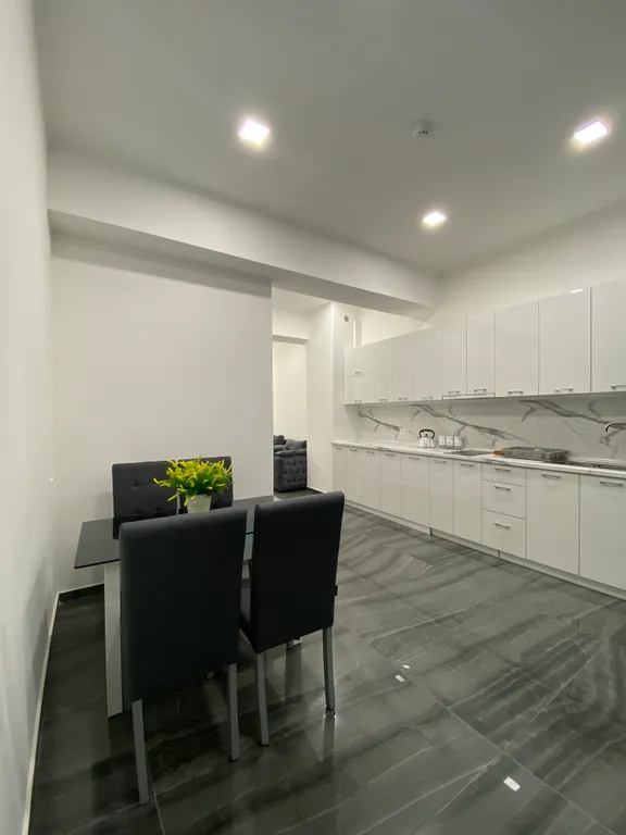 Красивая двухкомнатная квартира в центре города