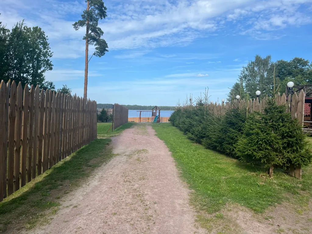 Коттедж Дом на берегу озера — Уткино