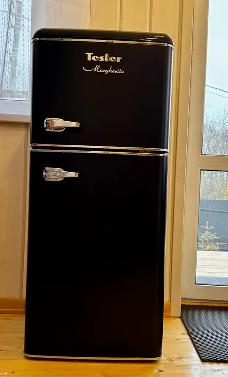 Новенький дом с сибирским чаном