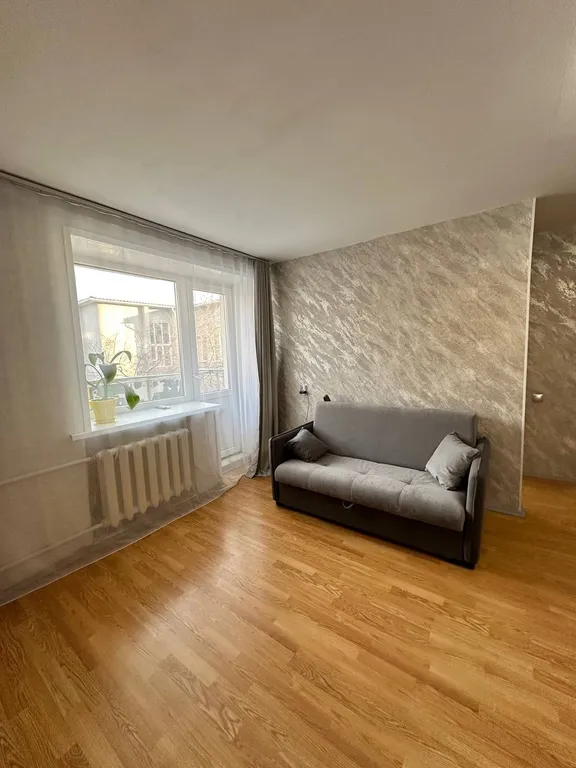 Классная квартира в самом центре города на Плошади Советов