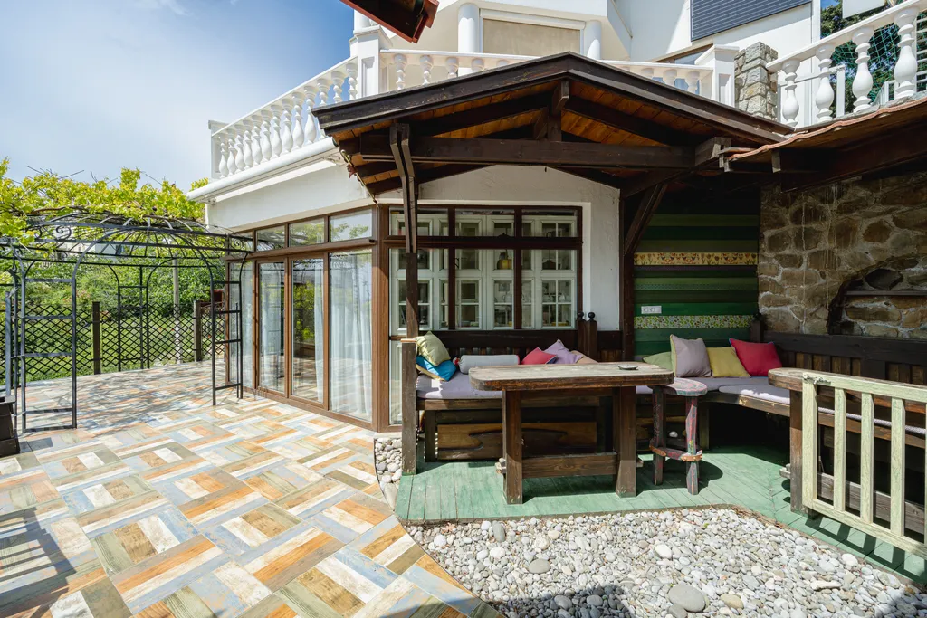 Красивый дом Азазель с сауной и с видом на море и горы