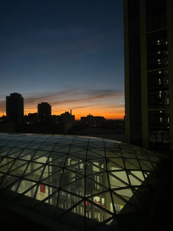 Студия в центре города с прямым выходом в модный ТЦ и террасой на 18эт