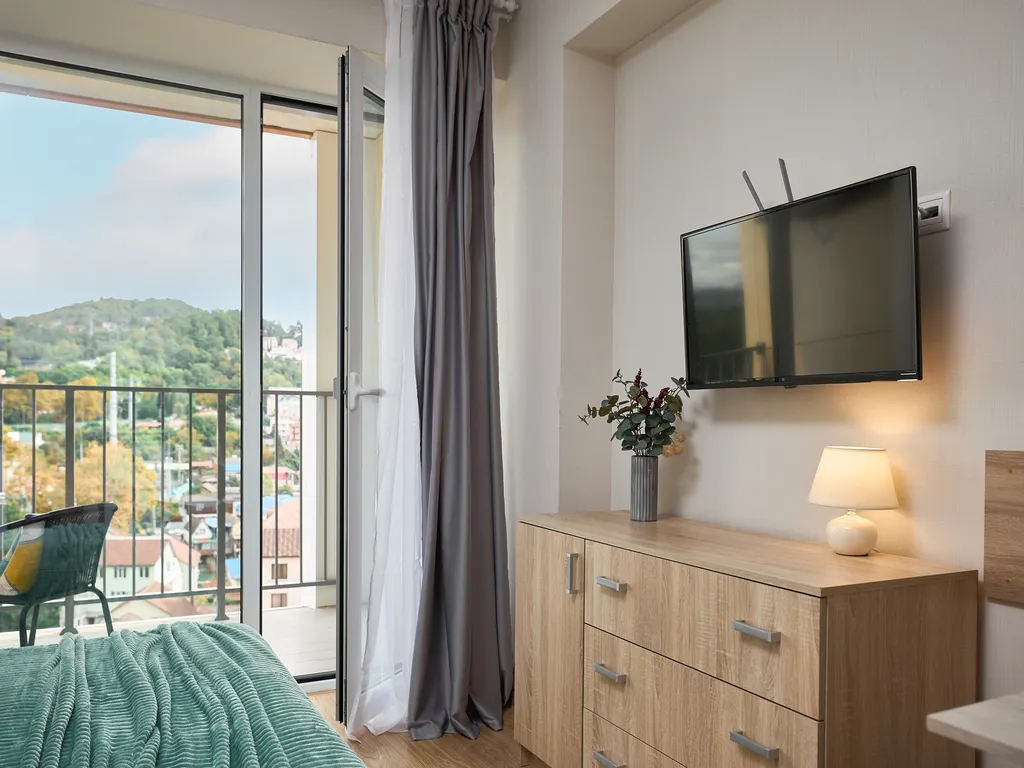 Студия с потрясающим видом на море и горы