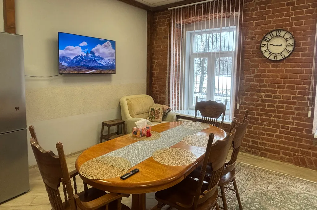 Дом у Кремля в сердце Рубленого города, квартира с паркингом во дворе