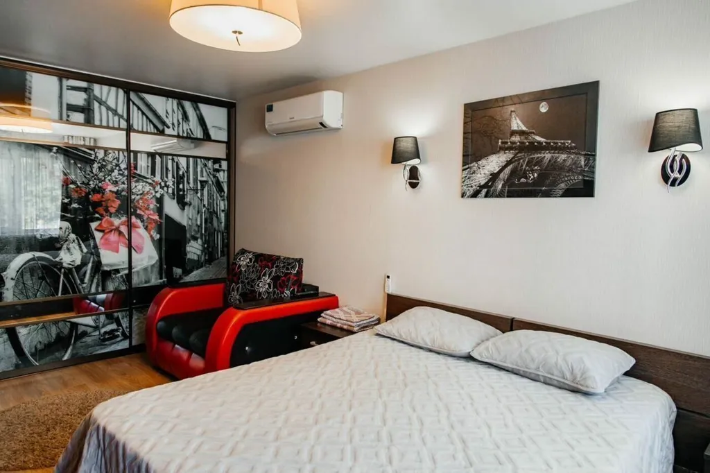 Двухкомнатная квартира с дизайнерским ремонтом