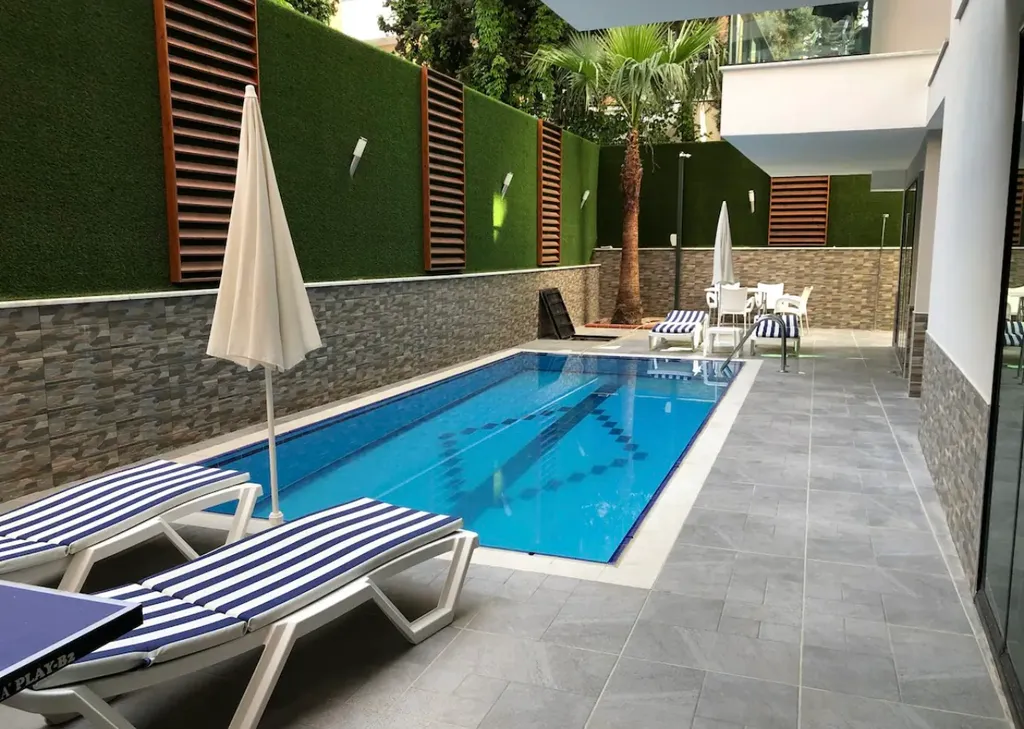 Alanya centre Kleopatra beach 100m to the sea