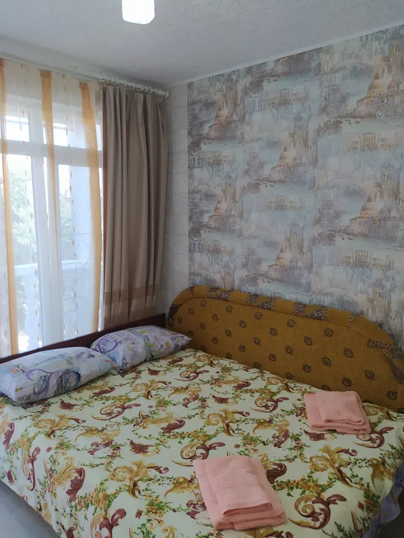 Двухэтажные таунхаусы с личной территорией под ключ