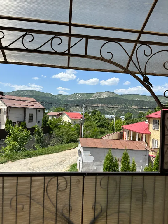 Сдается 3-х этажный дом