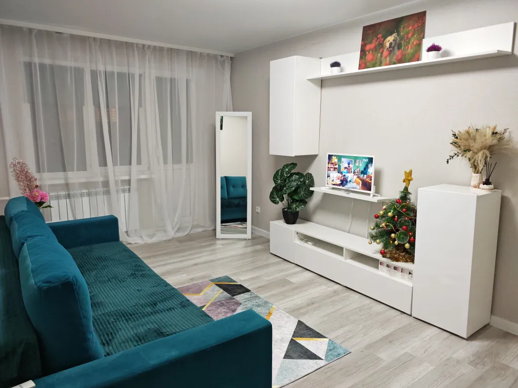 Квартира Уютная квартира у набережной — Светлый