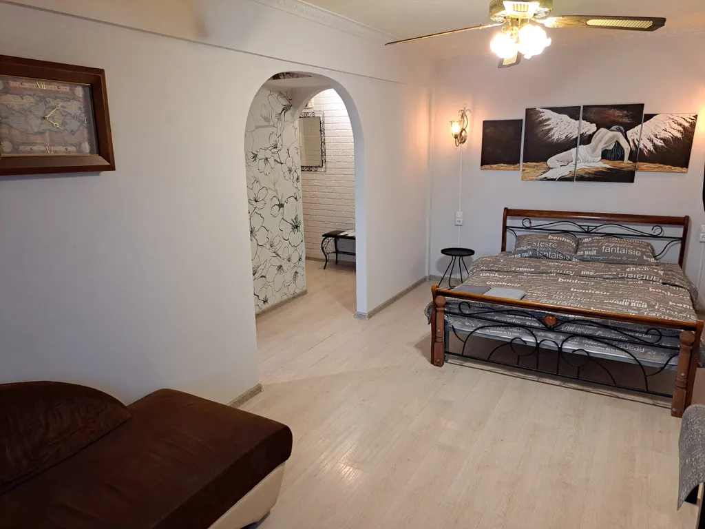 Квартира в центре города с видом на центральную площадь Победы