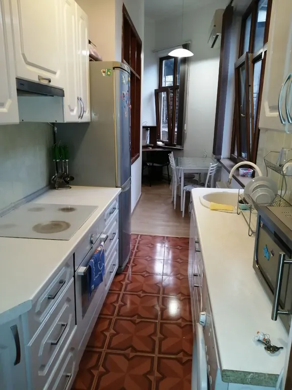 2-комнатная квартира возле набережной