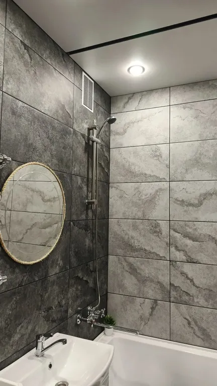 Уютная квартира рядом с мнтк и областной больницей