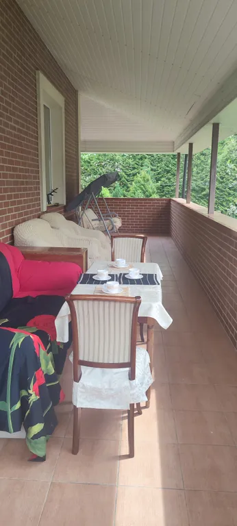 Весь первый уютный этаж с видом на природу