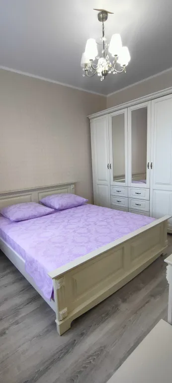 Новая двухкомнатная квартира район между ЖД вокзалом и центром