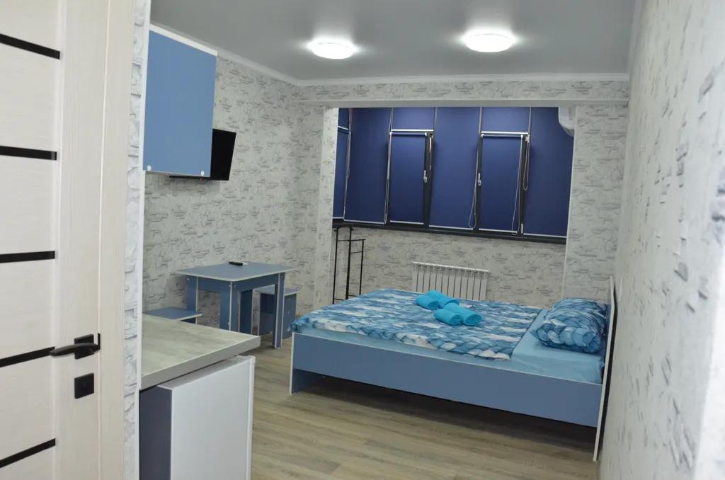 Уютная студия-4, расположенная вблизи аэропорта и ЖД вокзала