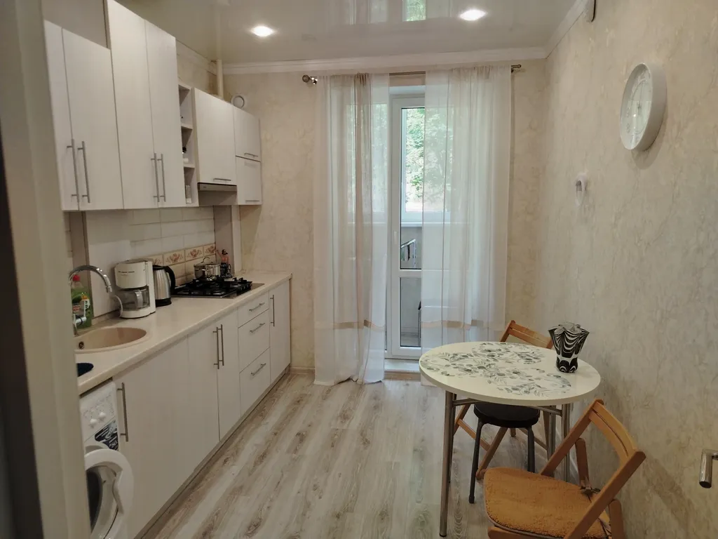 Квартира Уютная квартира на первом этаже в новом доме рядом с Южным парком — Калининград