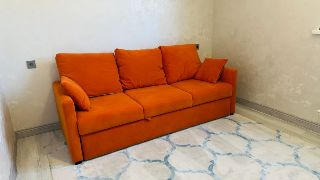 Шикарный дом с бассейном на берегу