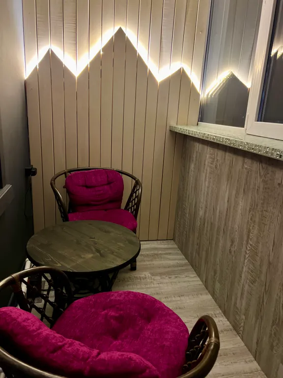 Новая квартира в центре города с видом на горы