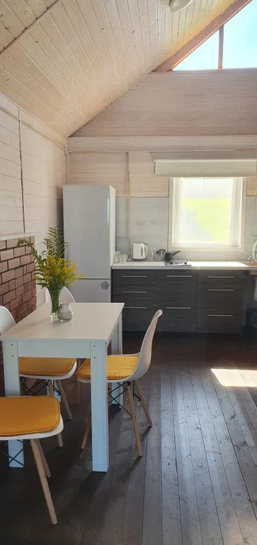 Дом c террасой