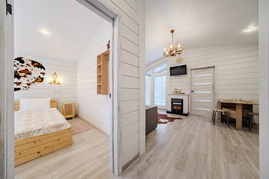 Коттедж Загородный дом с кедровой баней — Светлое