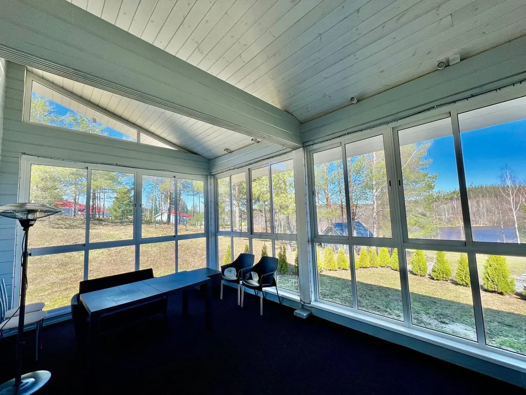 Уютный коттедж N8 с сауной и камином на озере Лунном