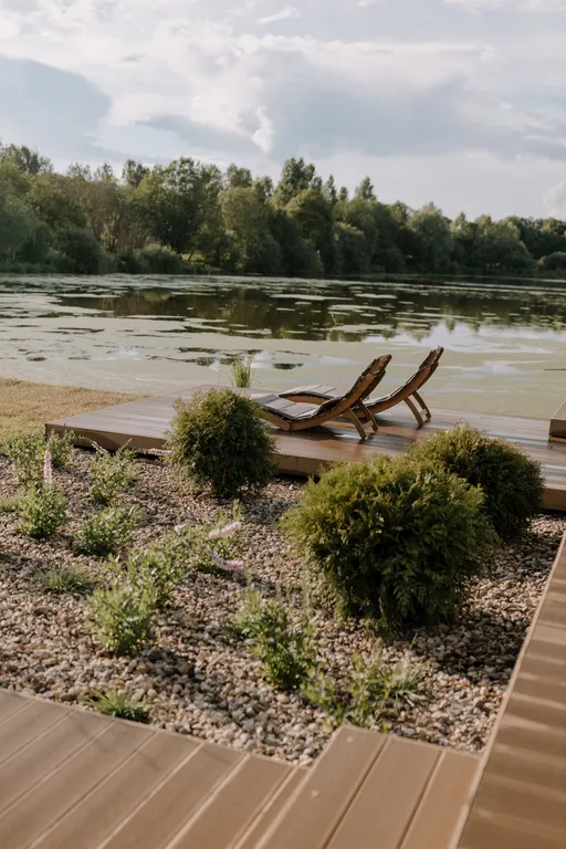 Коттедж Дом у Озера с панорамным видом, баней и чаном — Осташёво