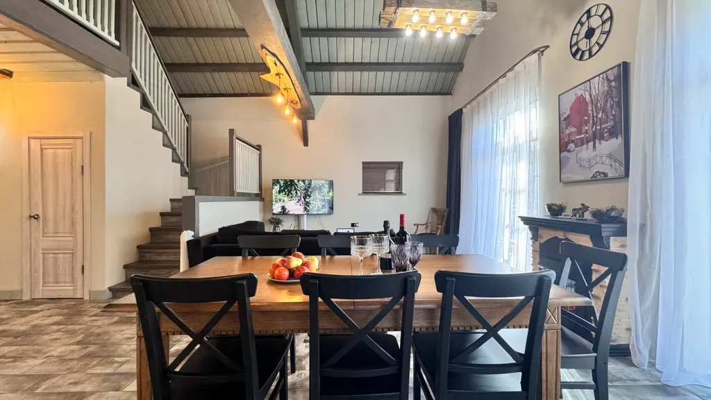 Коттедж Black&White у пристани в центре города