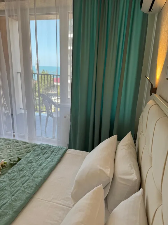 Студия с видом на море