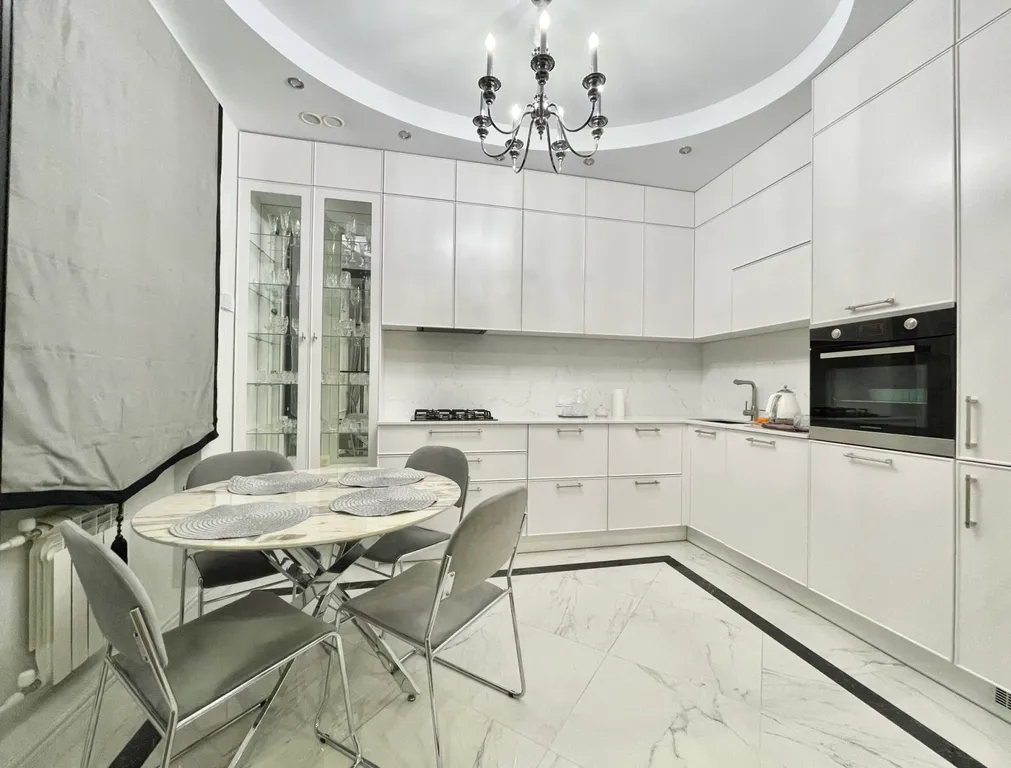 Роскошные 4-комнатные апартаменты в центре города