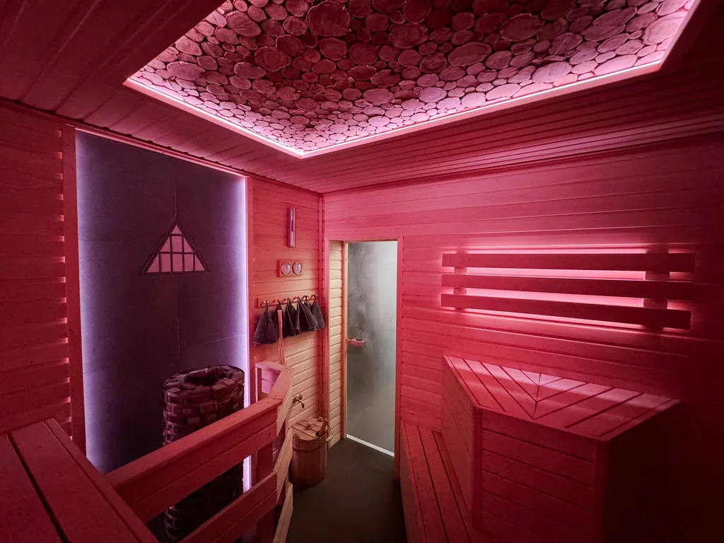 Хабарский треугольник - дом на горе с видом на реку