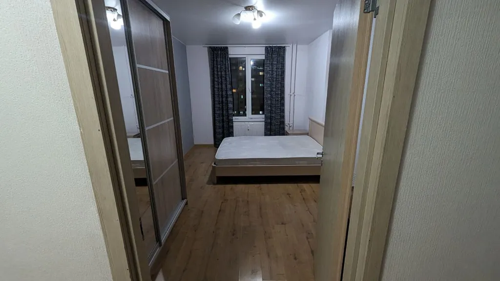 Квартира Просторная квартира с 2-изолированными комнатами и большой кухней — Санкт-Петербург