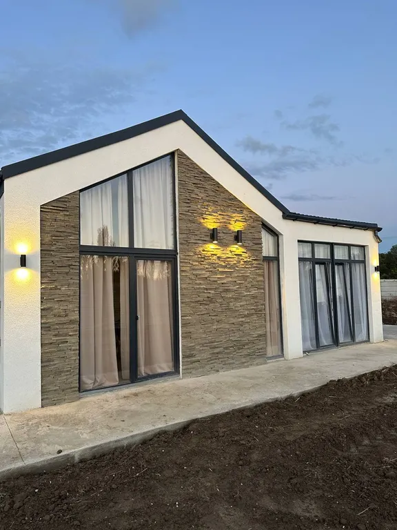 Коттедж Новый современный дом в 10 минутах от моря — аренда посуточно в Севастополь