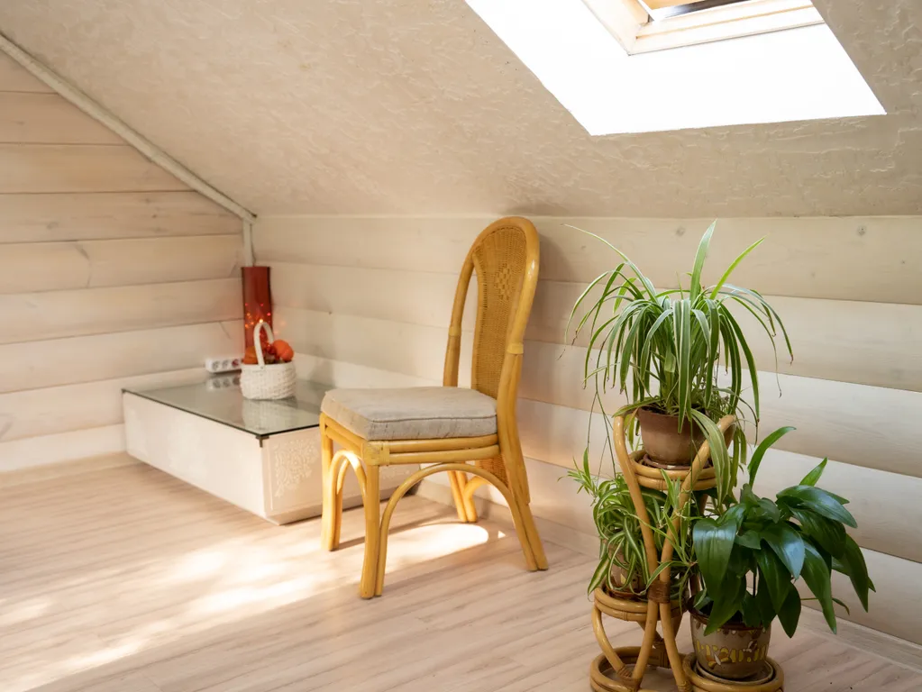 Двухэтажный срубовый гостевой домик с русской баней на дровах и купель