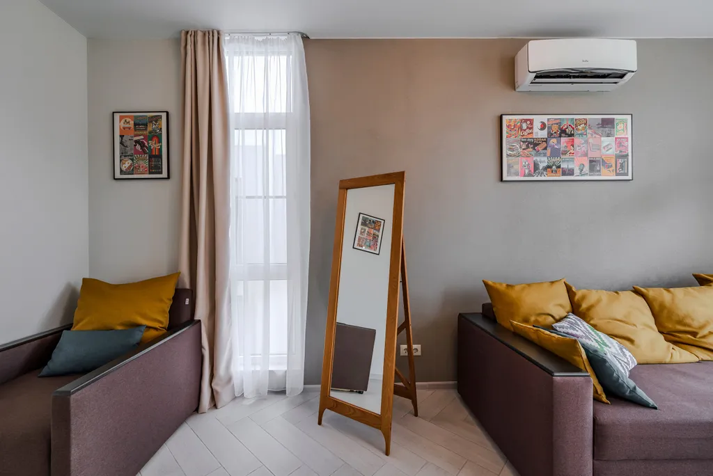 Студия с балконом и подогреваемым бассейном на территории ЖК в центре