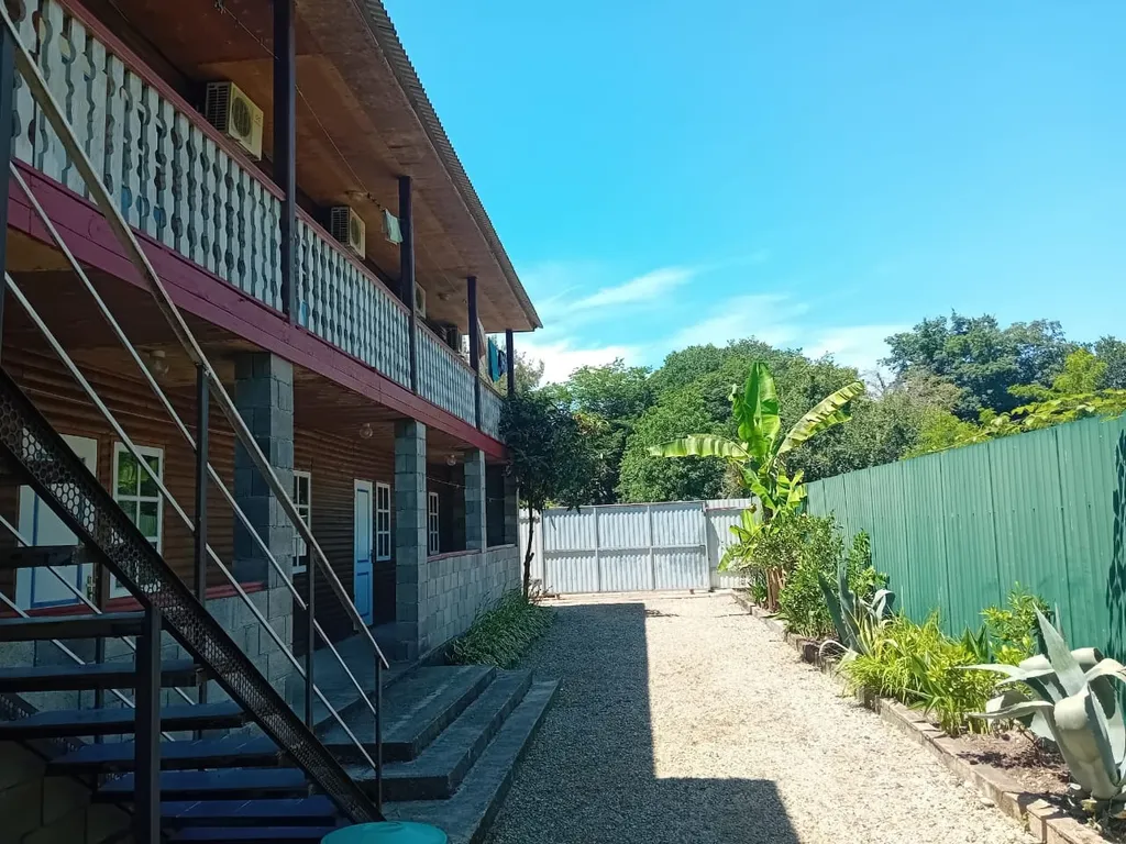 Трехместный номер с основными удобствами