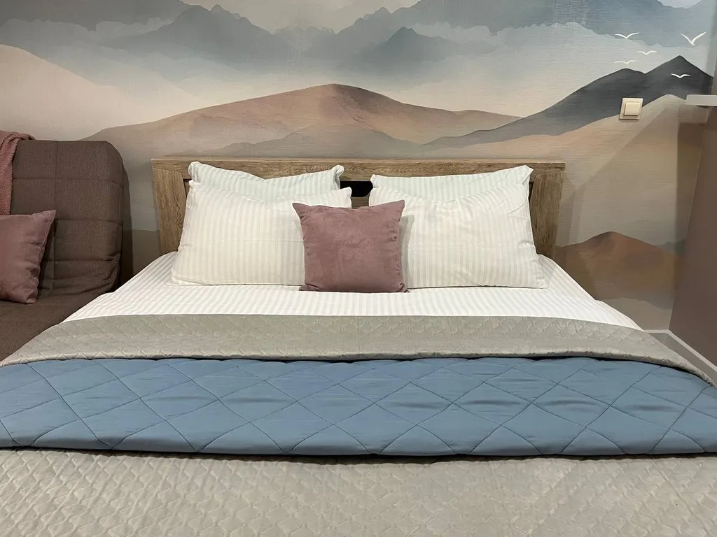 Стильная дизайнерская квартира в самом центре с видом на город